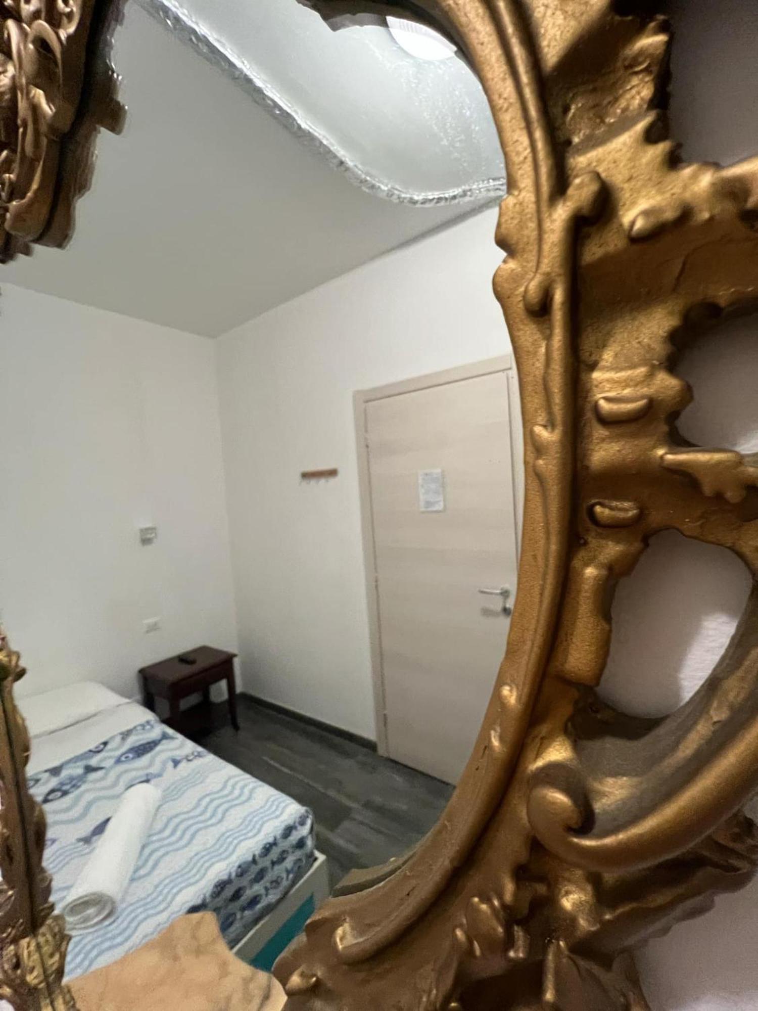 Bike Hotel Oasi Finale Ligure Exterior foto